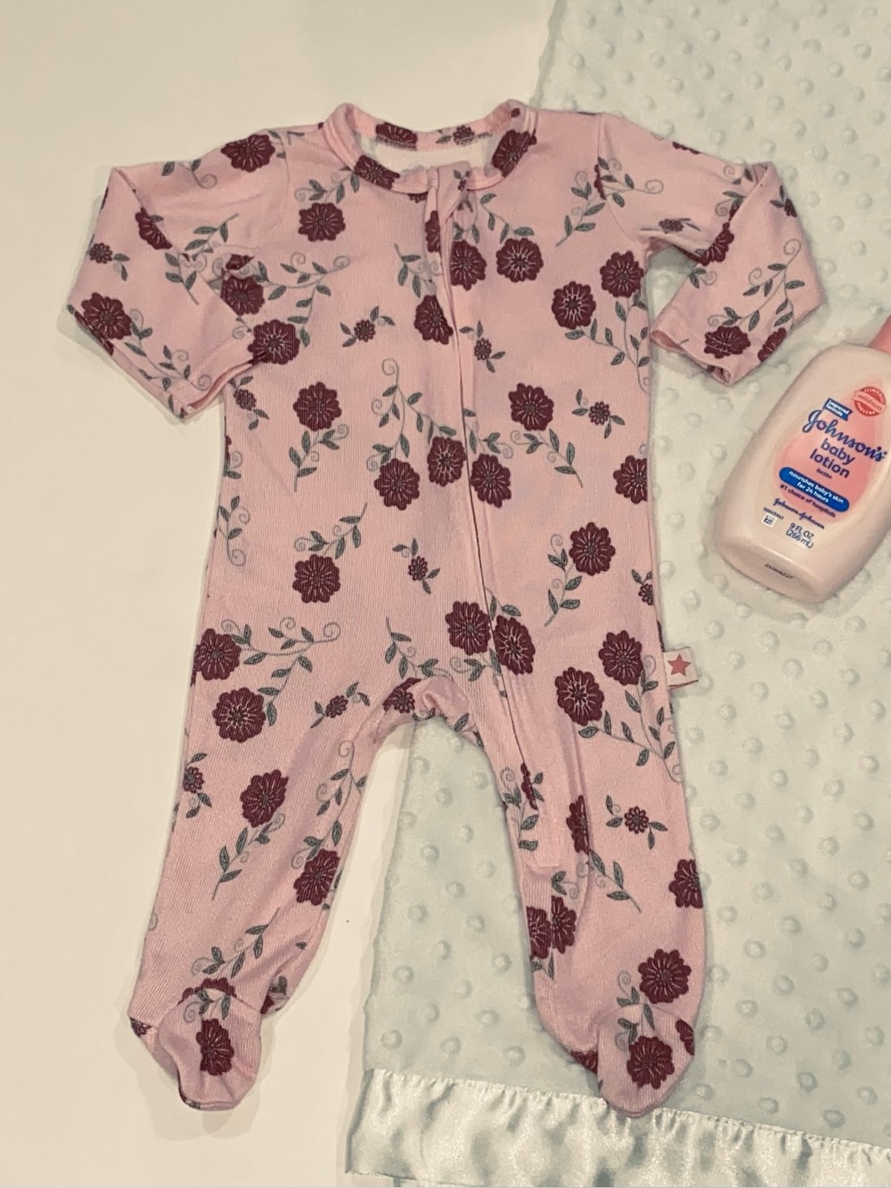 Millie & Myles Infant Girls’ Pink Floral Footed Sleeper Size 3-6 Months